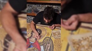 Αποσύρθηκε, άφησε μούσι και ασχολείται με... αγιογραφίες ο πρώην ευρωβουλευτής