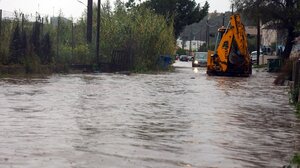 Καιρός: Για επικίνδυνα φαινόμενα και στην Κρήτη τις επόμενες ώρες προειδοποιεί ο Τσατραφύλλιας