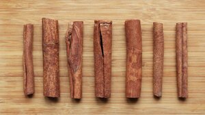 Προσοχή στην κανέλα – Ποια φάρμακα εξουδετερώνει και μπορεί να απειλήσει την υγεία