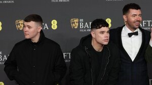 Kneecap: Το συγκρότημα αρνείται ότι στηρίζει τη Χαμάς και ότι υποκίνησε δολοφονίες βουλευτών