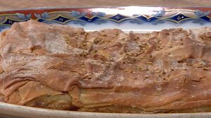 Κρεατόπιτα με αρνάκι και τραχανά 