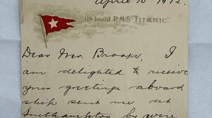 Κάρτα που γράφτηκε στον Τιτανικό πριν βυθιστεί πωλήθηκε για σχεδόν 400.000 δολάρια