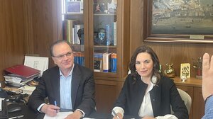 Μνημόνιο συνεργασίας για τον τουρισμό συνυπέγραψαν η υπουργός Όλγα Κεφαλογιάννη και ο Δήμαρχος Ρεθύμνου