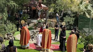 Μεγάλη Παρασκευή: Με κατάνυξη η Αποκαθήλωση στη Μονή Κουδουμά - Δείτε βίντεο 