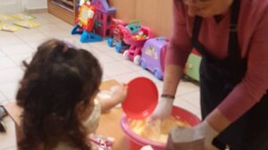 Οι γιαγιάδες πήγαν στον Βρεφονηπιακό Σταθμό!