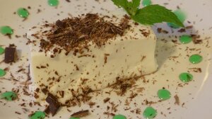 Πανακότα με πράσινο τσάι