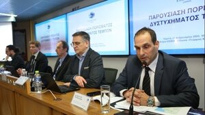 Παπαδημητρίου για τα γκαζάκια έξω από το σπίτι του: «Τα κέντρα εξουσίας να ξέρουν δεν θα λυγίσω»