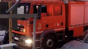 Φωτιά σε αποθήκη κινητοποίησε την πυροσβεστική