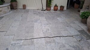 Στη Βουλή η υπόθεση των ρηγματώσεων στις Βούτες