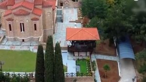 Μοναχές έδιωξαν 12χρονη από τον τάφο του Αγίου Παϊσίου επειδή φορούσε παντελόνι (βίντεο)