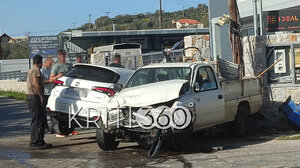 Σοκαριστικό βίντεο από τη σφοδρή σύγκρουση δύο οχημάτων στα Χανιά