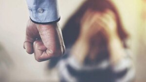 Χαλκίδα: Νοσηλευτής συνελήφθη για κακοποίηση της συζύγου του 