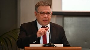 «Σε περιόδους κρίσεων, η ενημέρωση αποτελεί ζωτικής σημασίας πυλώνα για τη δημόσια ασφάλεια, την υγεία και το περιβάλλον»