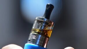 Στοιχεία σοκ για το αλκοόλ, το άτμισμα και τον τζόγο στους νέους