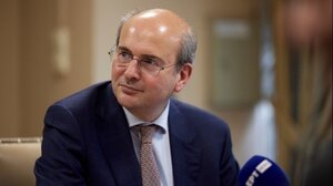 Κ. Χατζηδάκης: Περιορισμένες επιπτώσεις στην οικονομία αν εφαρμοστεί η εκεχειρία στη Μ. Ανατολή