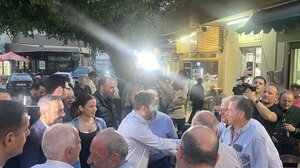 Στα Καμίνια ο Νίκος Ανδρουλάκης: «Υπάρχει έλλειψη εμπιστοσύνης στους θεσμούς και τη δικαιοσύνη»