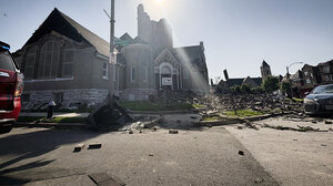 ΗΠΑ: Τουλάχιστον 20 νεκροί από το πέρασμα ανεμοστρόβιλων