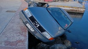 Πτώση αυτοκινήτου στο λιμάνι της Κω 