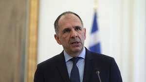 Με τον νέο ηγούμενο της Ιεράς Μονής Σινά επικοινώνησε ο Γ. Γεραπετρίτης