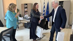 Συνάντηση του Δημάρχου Ηρακλείου Αλέξη Καλοκαιρινού με την νέα Γενική Προξένο της Γαλλίας