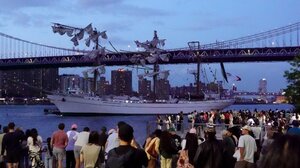 Πρόσκρουση ιστιοφόρου στη γέφυρα του Μπρούκλιν: Τουλάχιστον 2 νεκροί και 19 τραυματίες