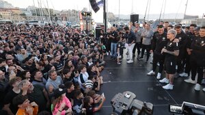 ΟΦΗ: «Ανάψαμε φωτιά και μεγαλώνει» - Η μεγάλη Ομιλίτικη γιορτή για τον ΟΦΗ στο λιμάνι, ενόψει του τελικού κυπέλλου! (photos & videos)