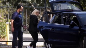 "Για μένα ένα κατοστάρικο είναι ΟΚ" - Οι διάλογοι του κυκλώματος των κτηματολογικών γραφείων