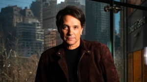 Ο Ραλφ Μάτσιο επιστρέφει στο Karate Kid σαράντα ένα χρόνια μετά