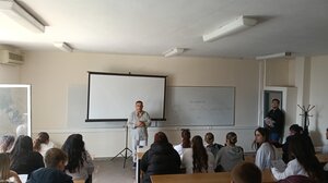 Περιοδεία κλιμακίου του ΚΚΕ στην ΣΑΕΚ Υπουργείου Τουρισμού