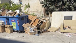 Το χάλι συνεχίζεται...