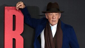 Ο Ίαν ΜακΚέλεν ενθουσίασε τους θαυμαστές με εμφάνιση στη συναυλία των Scissor Sisters