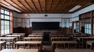 Διαμαρτυρία γονέων στο Γυμνάσιο, όπου ο διευθυντής επέβαλε κοινωνική εργασία με απουσίες!