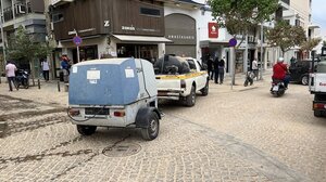 Στη «μάχη» με τη σκόνη ο Δήμος - Ξεκίνησαν οι πλύσεις στους δρόμους