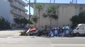 "Να παραιτηθείτε, αντί να ψάχνετε νόμους 15ετίας που φέρνουν τον ιδιώτη στην καθαριότητα"!