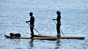 Έναρξη μαθημάτων SUP για παιδιά & ενήλικες στον Άγιο Νικόλαο από τον ΝΑ.Σ.Α.Ν.