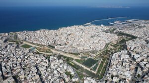 Αλέξης Καλοκαιρινός: «Τα Τείχη επιστρέφουν στην πόλη» 