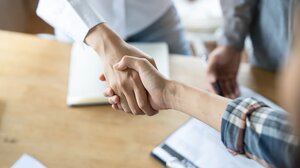 Κακοποίηση: η 45χρονη μητέρα θέλει να βοηθήσει μέσω προγράμματος τον άνδρα της