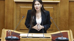 Ελένη Βατσινά: Η Κρήτη είναι τόπος αξιοπρέπειας - Να τιμήσουμε την ιστορία μας χωρίς φόβο