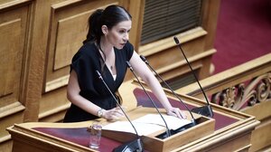 Ενημέρωση για την μονάδα καύσης απορριμμάτων στην Κρήτη ζητά η Ελένη Βατσινά