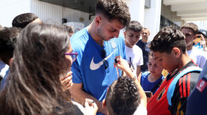 Αποθέωση στο αεροδρόμιο για την Εθνική ομάδα!