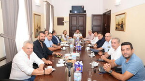 Στις εγκαταστάσεις της ΚΣΟΣ, στο δρόμο της Μεσαράς, η δομή των μεταναστών