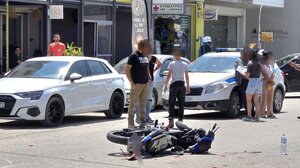 Σοβαρό τροχαίο στις Μοίρες - Αυτοκίνητο συγκρούστηκε με μηχανή