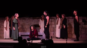 Η Pietà, όχι του Michelangelo, αλλά του Γιάννη Πετράκη