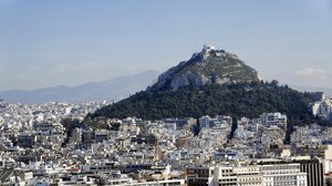  Σε αυξημένη επιφυλακή ο δήμος Αθηναίων λόγω του υψηλού κινδύνου πυρκαγιάς - Κλείνει ο Λυκαβηττός 