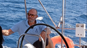 Ανείπωτος πόνος για τον ξαφνικό χαμό του 51χρονου Γιάννη - Το "αντίο" του Ιστιοπλοϊκού Ομίλου Ηρακλείου