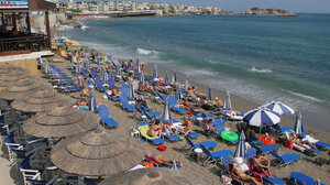 Ταβέρνες σε τουριστικές περιοχές κλειστές την Κυριακή; Κι όμως!