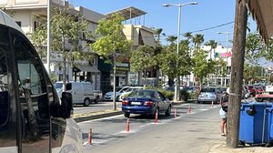 Διαμαρτυρίες για τα κολωνάκια στην 62 Μαρτύρων – Τί απαντά ο Αντιδήμαρχος