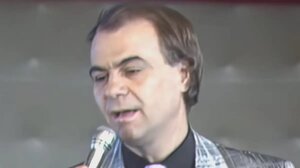 Πέθανε ο τραγουδιστής Κώστας Μοναχός