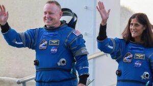 Σε πλήρη φόρμα οι αστροναύτες της NASA που είχαν μείνει 9 μήνες στο διάστημα, αντί 8 ημερών