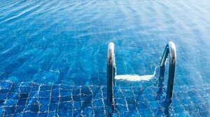 Τραγωδία στη Σαντορίνη: 4χρονο παιδί πνίγηκε σε πισίνα ξενοδοχείου